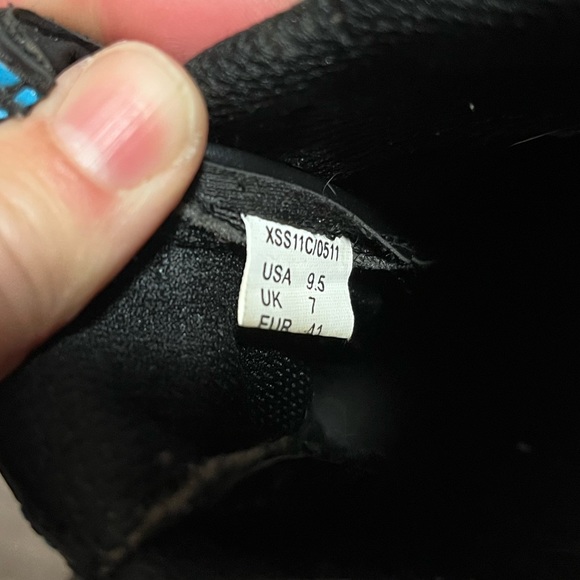 Diaspora Indoor Soccer Football Cleats - Picture 3 of 6